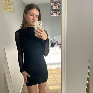 form-fitting back Windsor dress for a dance or night out size:XS